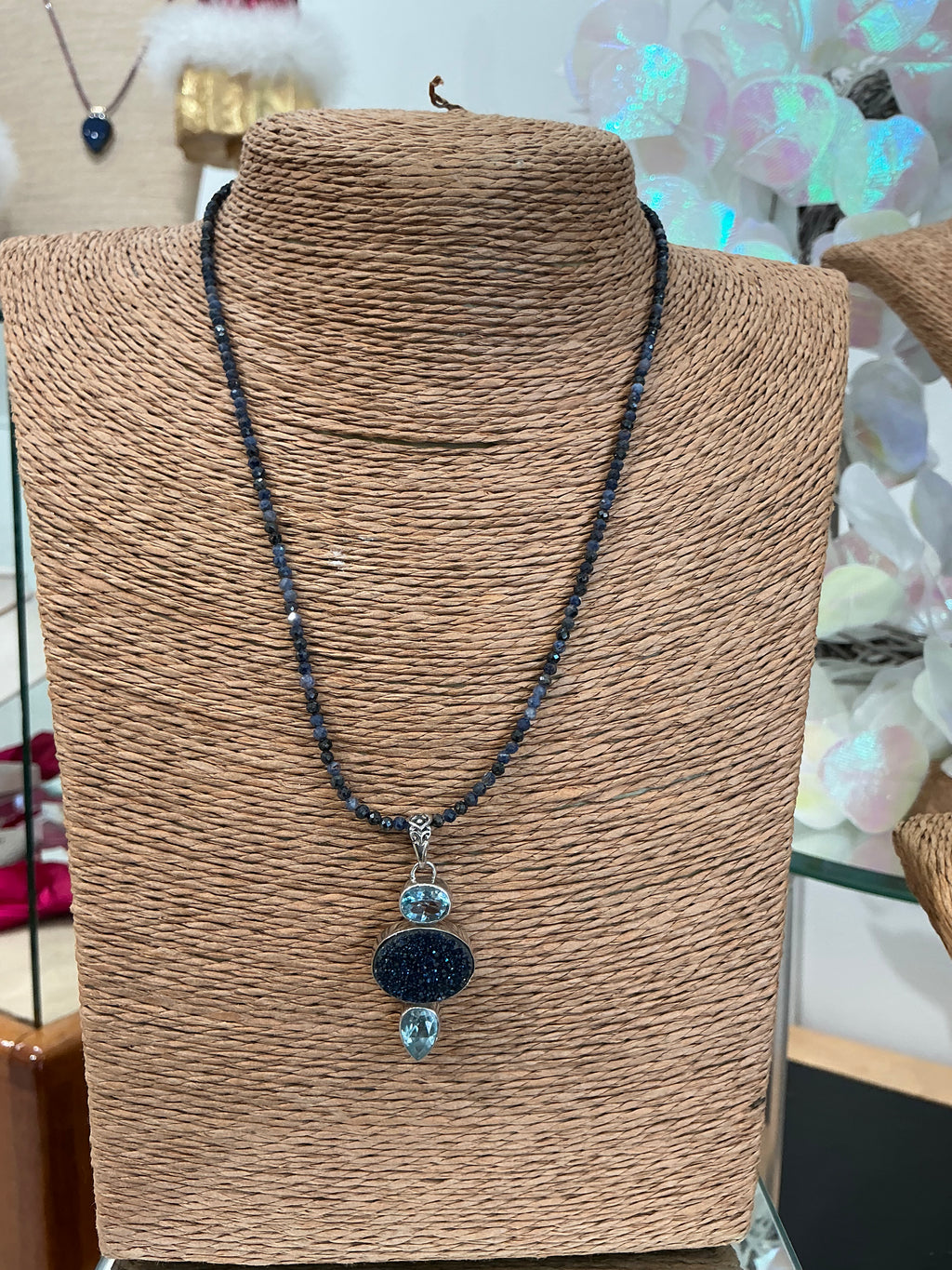 Natural sapphire necklace