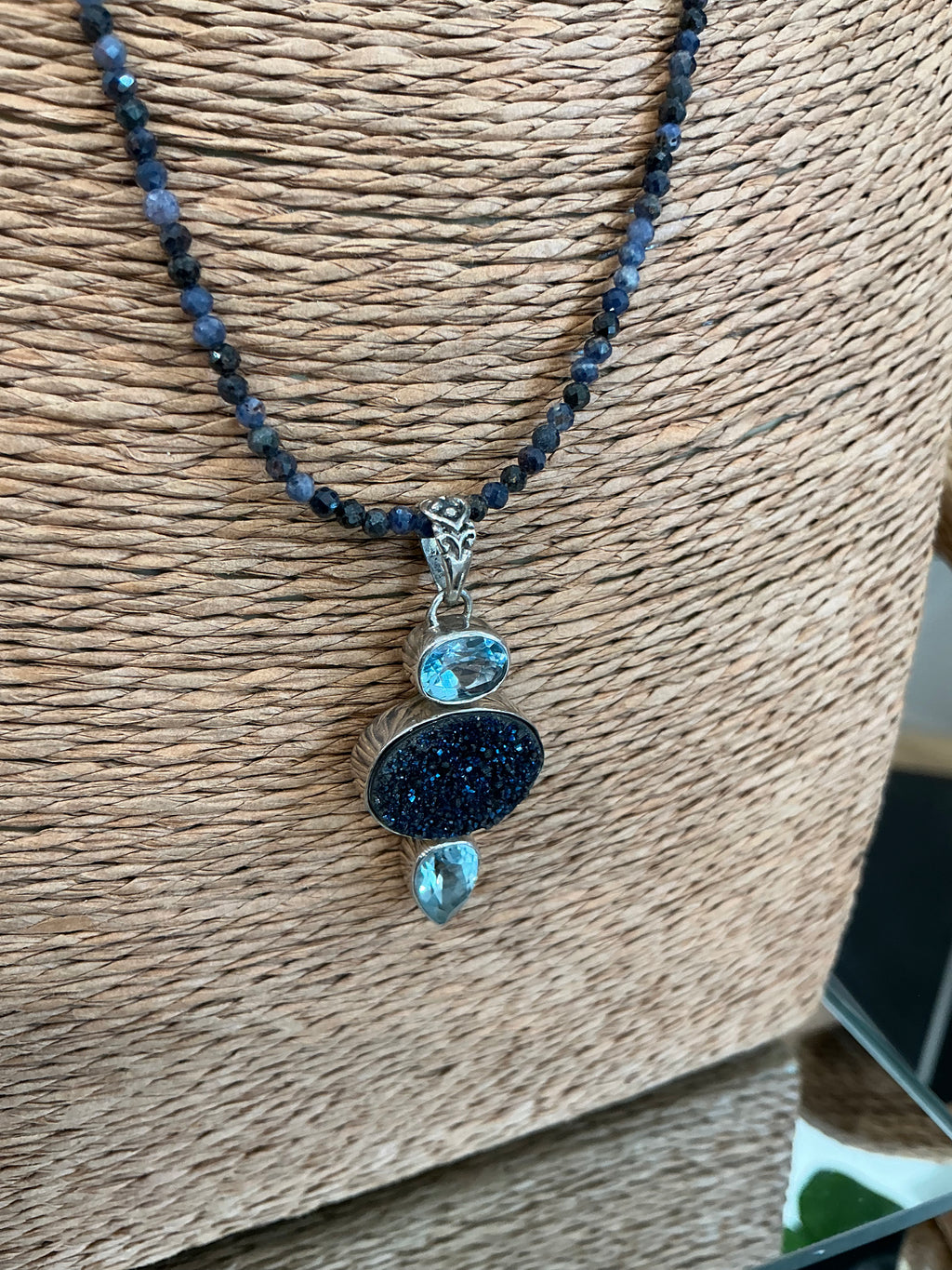 Lapis pendant