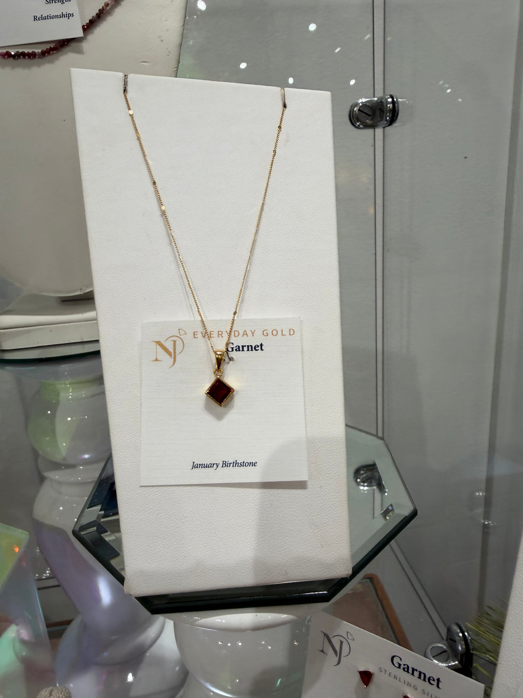 Garnet gold necklace