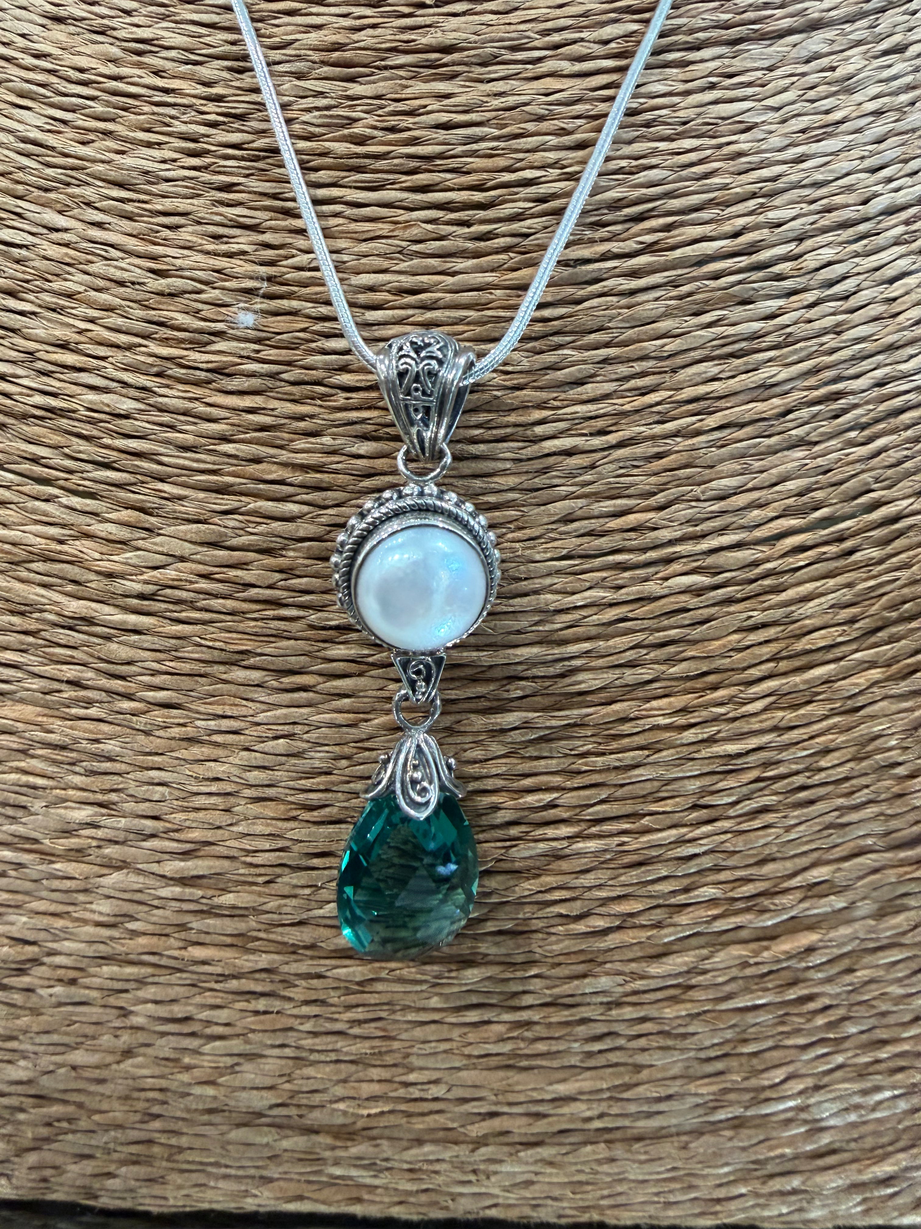 Bali design pearl with green stone pendant