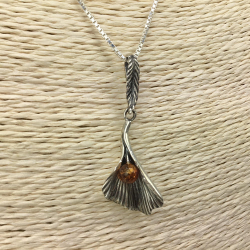 Amber necklace- November’s Birthstones Utopianorthwest 