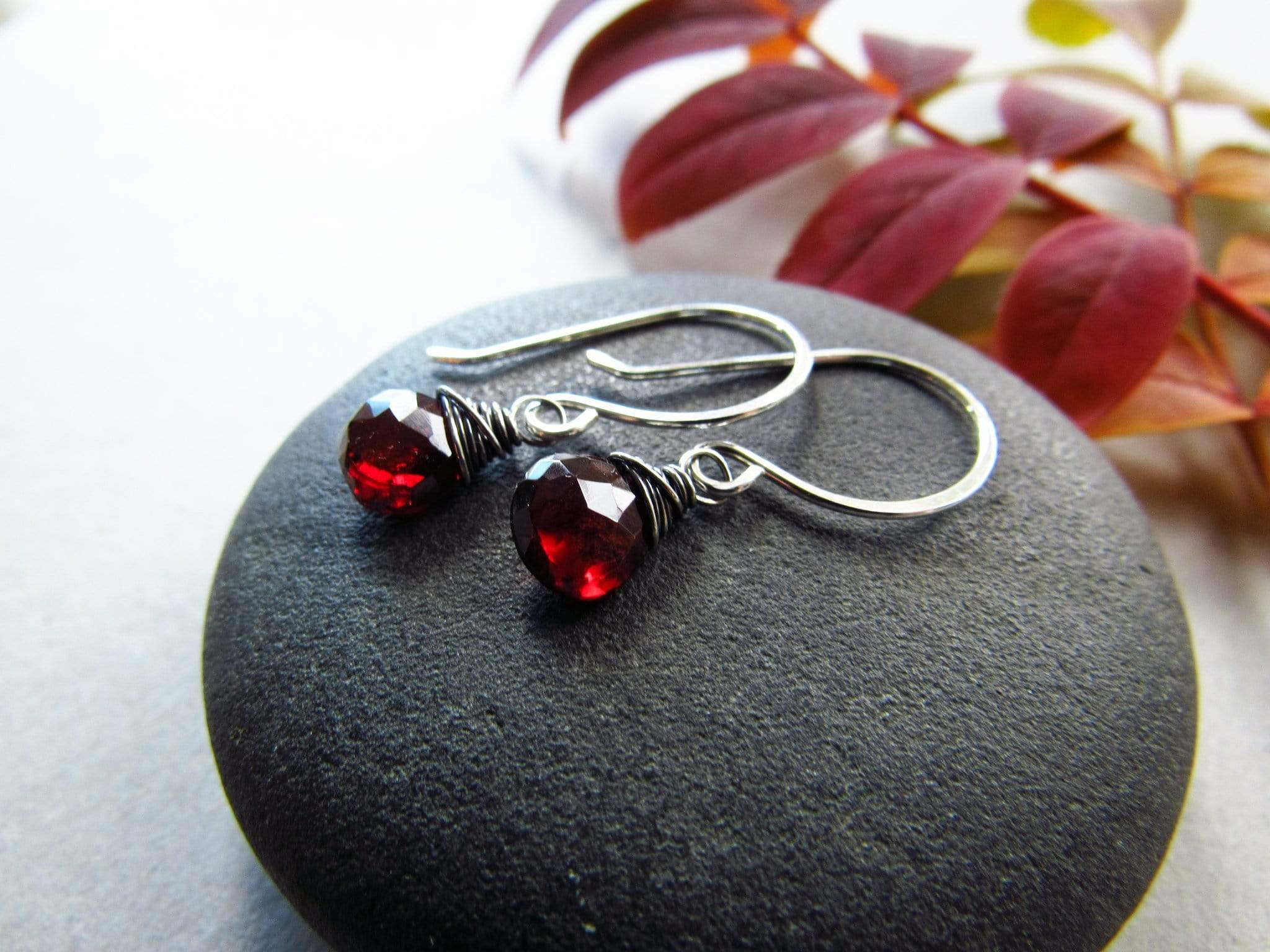 Garnet, January Birthstone! earrings Utopianorthwest 
