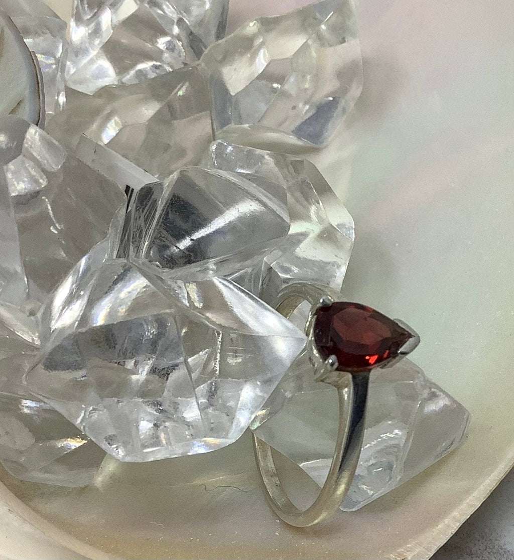 Garnet Ring- January Birthstone Utopianorthwest 